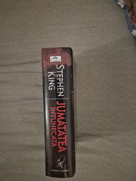 Jumatatea intunecata Stephen King