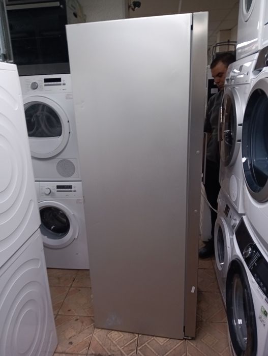 Последен модел XXL огромен  иноксов фризер  Миеле Miele 2 год.Гаранция