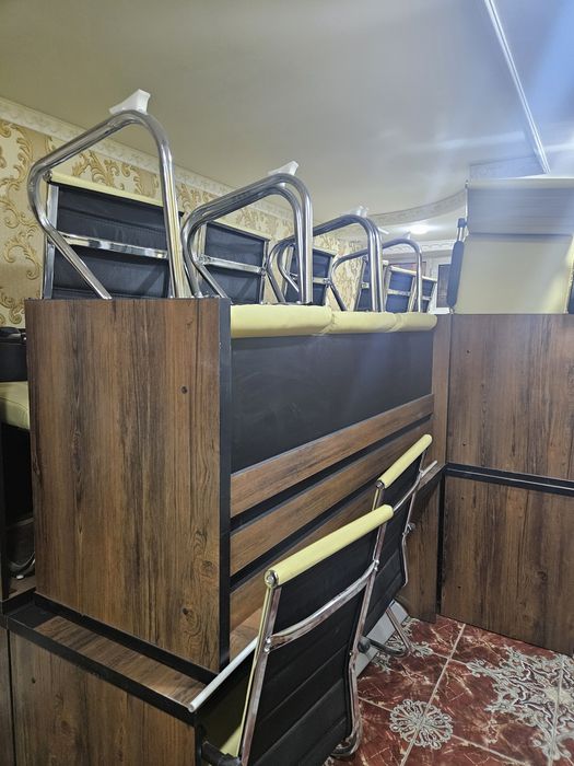 Комплект стол стульев для конференц зала