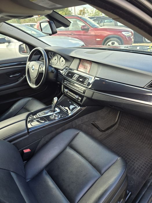 BMW Seria 5 2011 — imagine 5