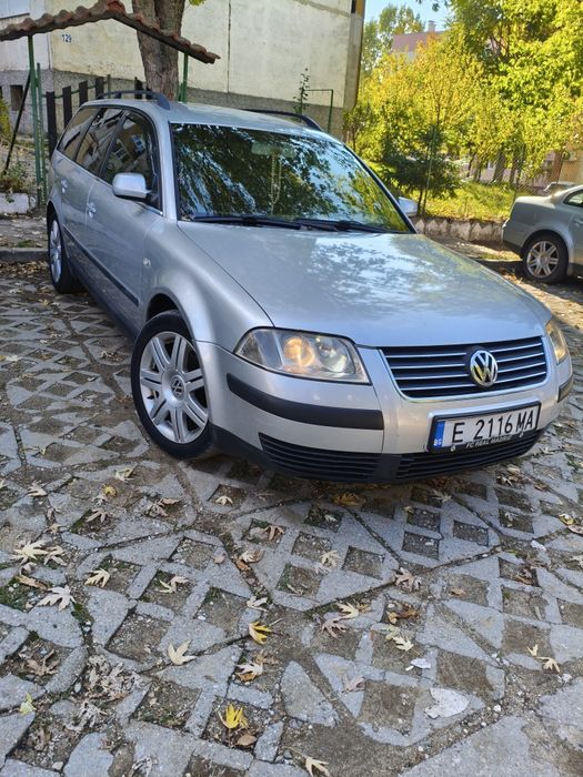 Продавам VW Pasat 1.8 T комби