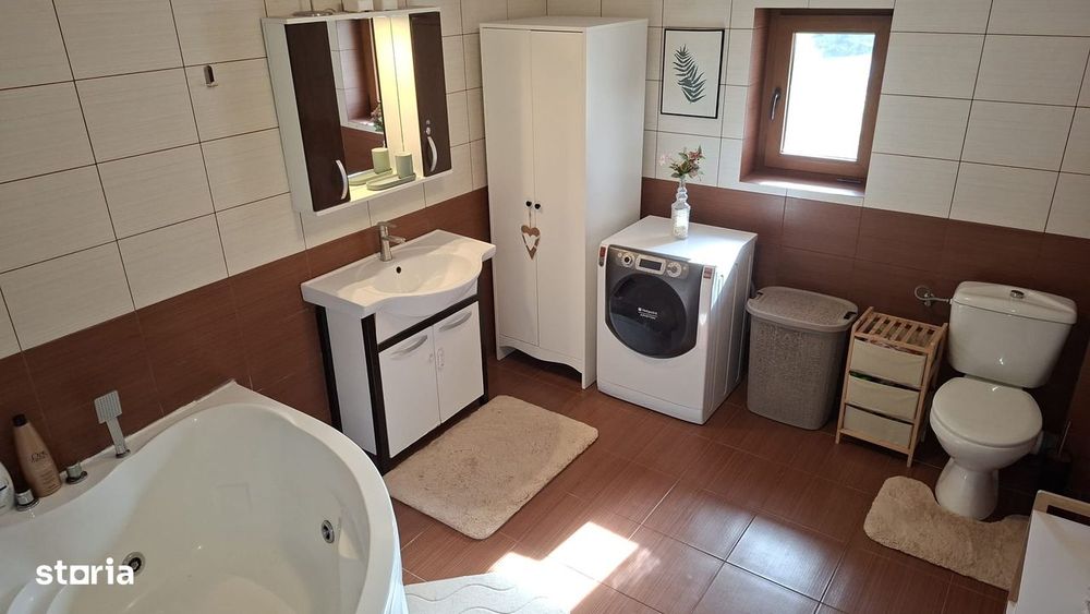 Apartament Tip Vilă | 4 Camere  | 182 mp | Curte Privată 200 mp