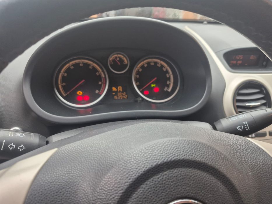 Opel corsa D cutie automata