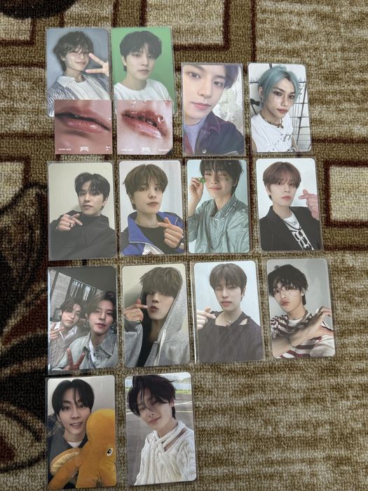 официални албуми и фотокартички