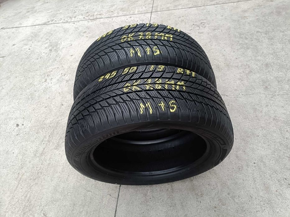 Doua anvelope iarna 245 50 19 bridgestone blizzak LM 001 run flat