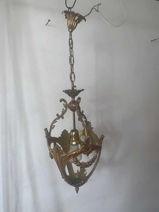 Aplica de tavan cu lant