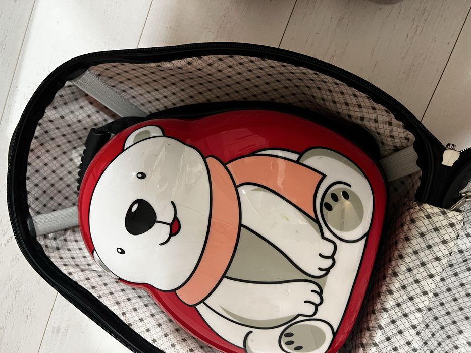 Детски твърд куфар с раничка