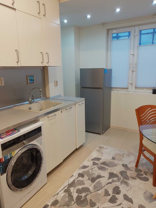 Дава се под наем Двустаен апартамент в София, Оборище - 50 кв.м за 747.66 € - Снимка #4