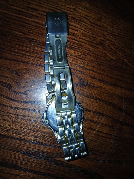 Ceas elvetian Candino Sapphire 50 M model 2086  ca nou
bratara metalic