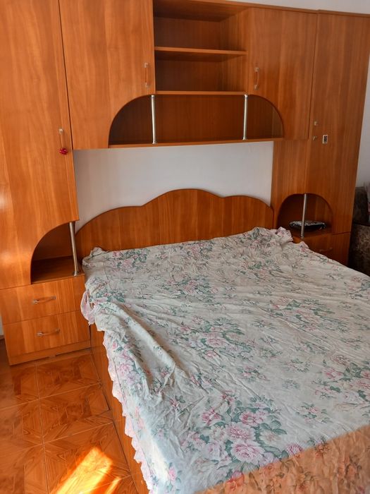 Vand sau inchiriez garsoniera