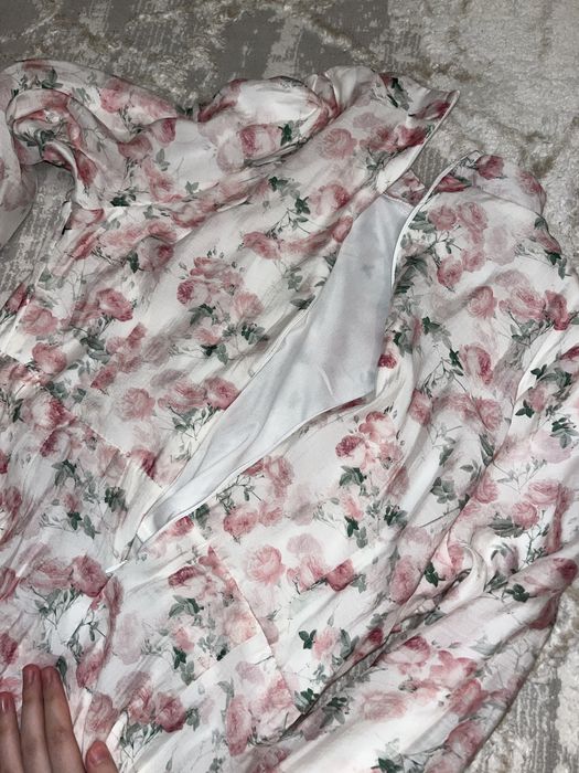 Платье с цветочкам