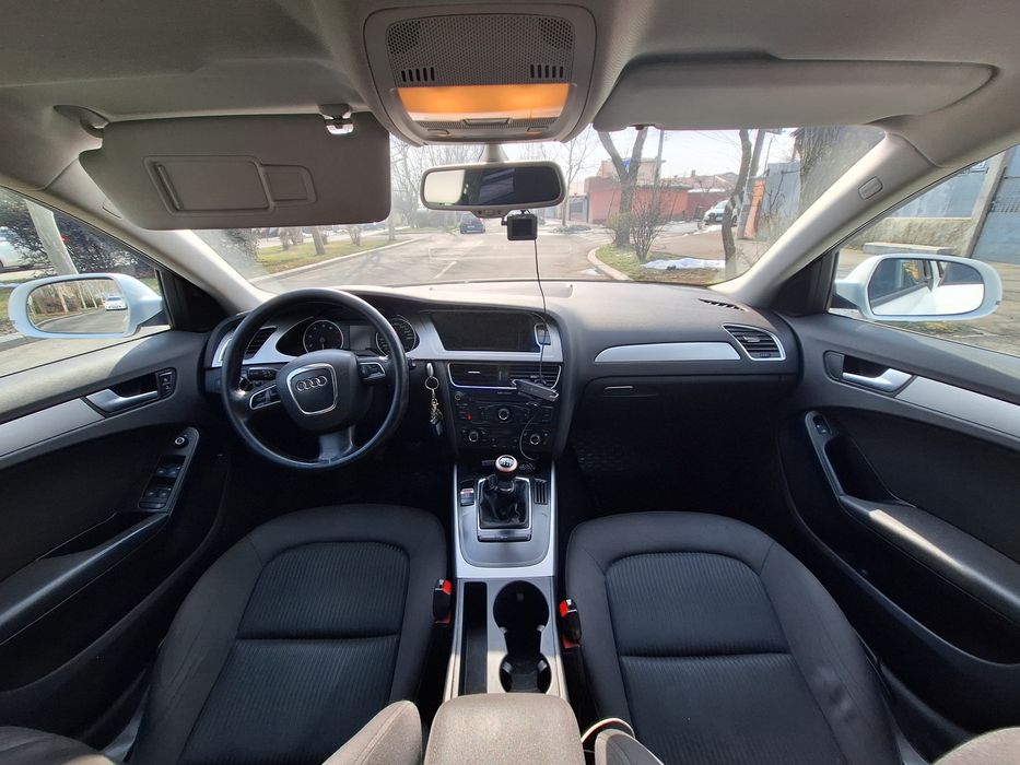 Audi A4 an 2012 al doilea proprietar