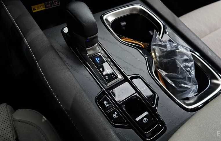 Lexus RX350h бензин+гибрид