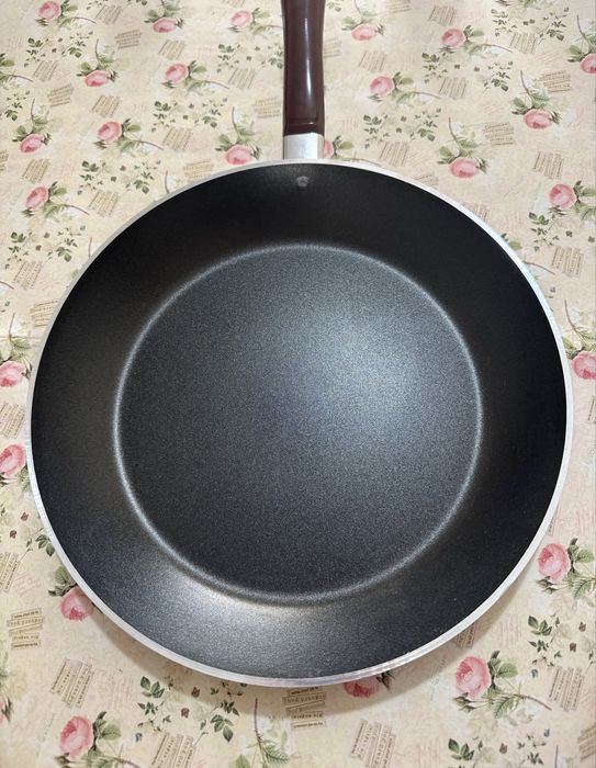 Сковорода “Tefal”