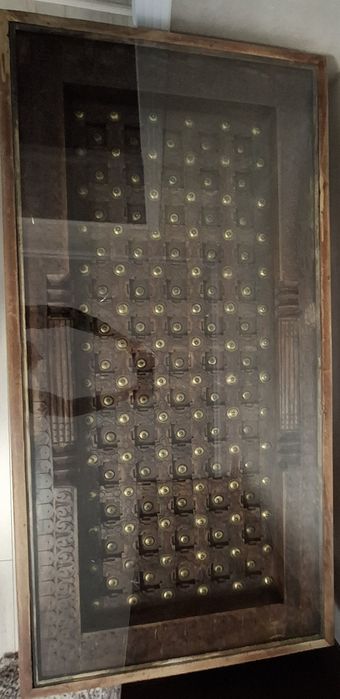 Продам деревянный столик!