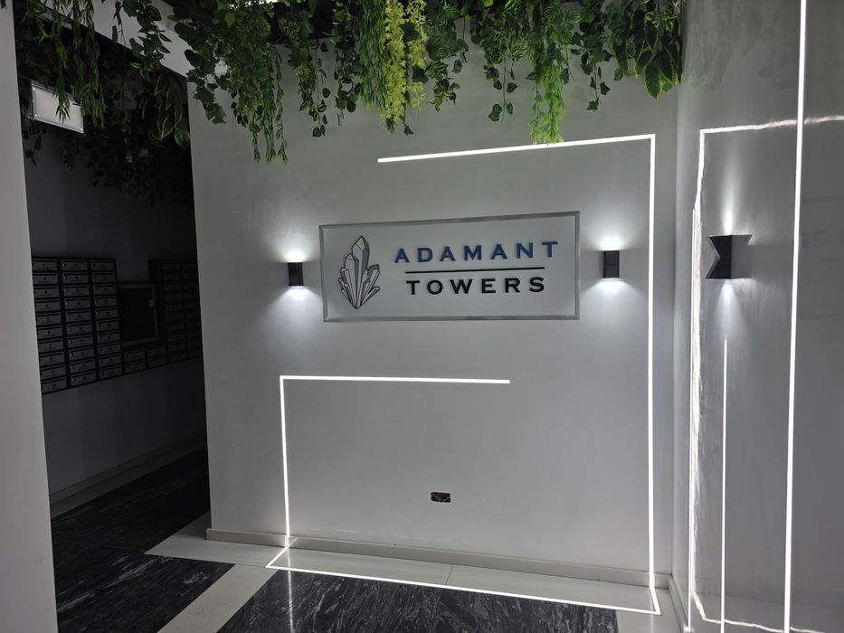 Inchiriez apartament doua camere  adamant towers ,500 eur,lunar