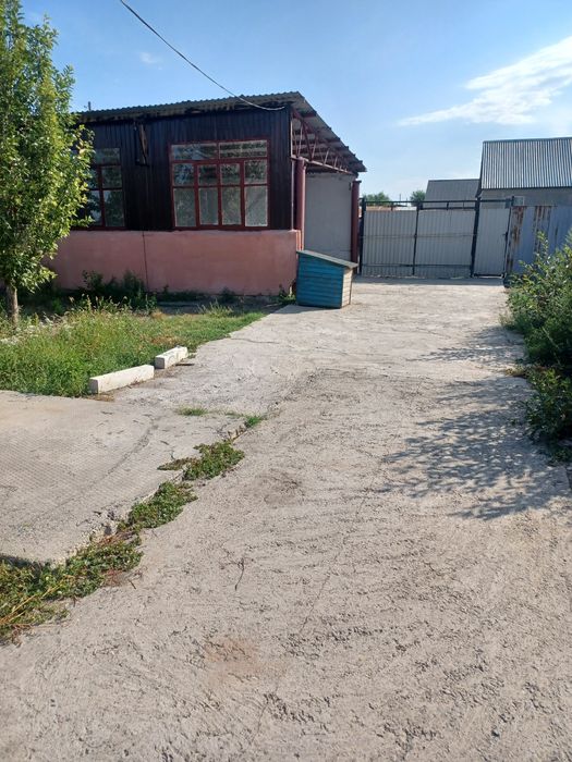 Продам дом полуподвальный