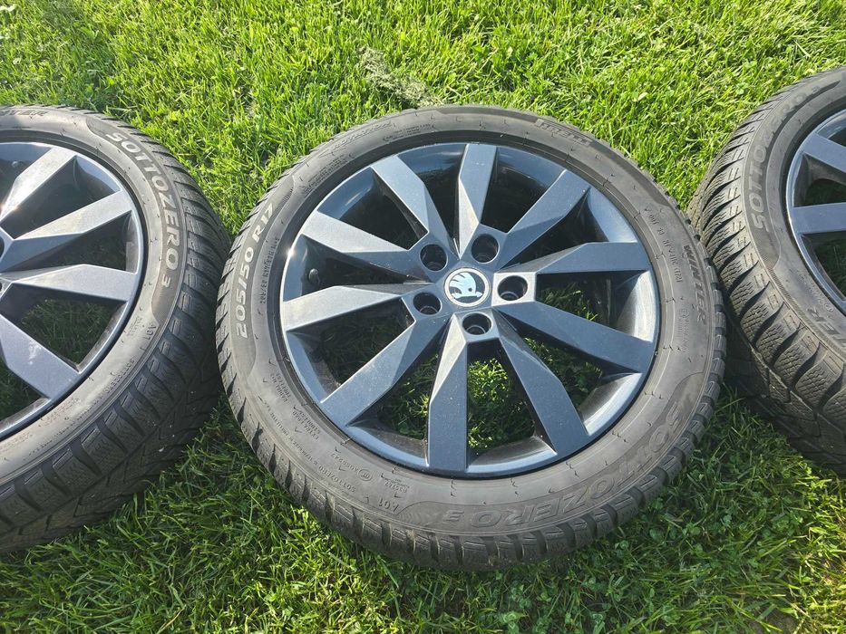 Jante skoda r17 anvelope de iarna 205 / 50 r17