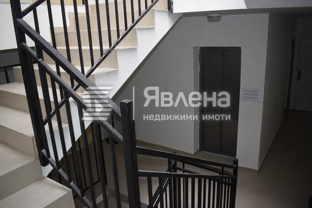 Продава се Тристаен апартамент в София, Център - 119 кв.м за 673 €/кв.м - Снимка #11