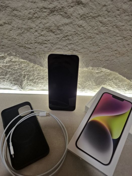 Apple iPhone 14   -   128 GB