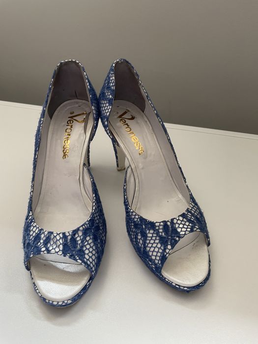 Vand sandale elegante