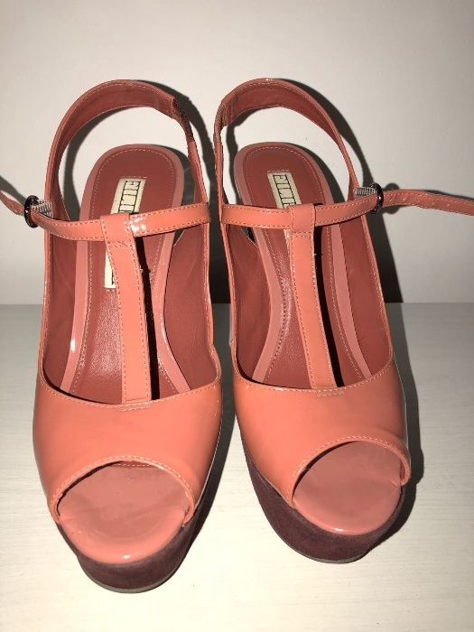 Sandale platforma piele lacuita culoarea somon marimea 38