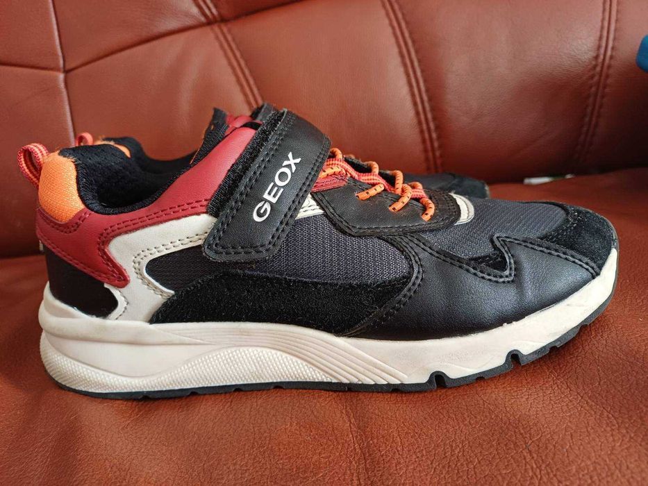 Сникерси Geox за момче
