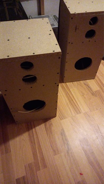 Vand 2 incinte boxe
