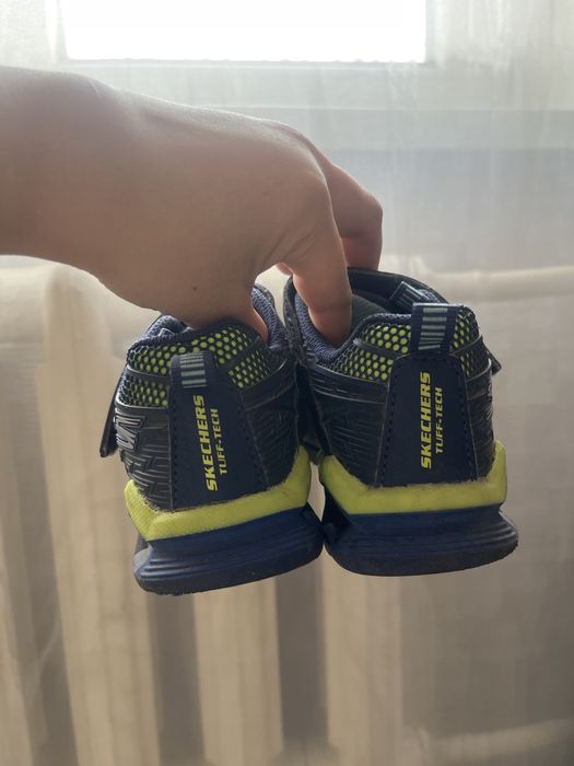 Кроссовки на мальчика Skechers
