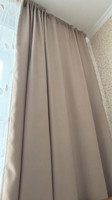 Продам шторы и палас