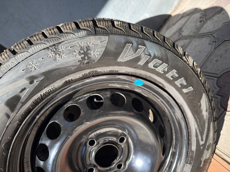 Продам зимние балонны R14 185/65