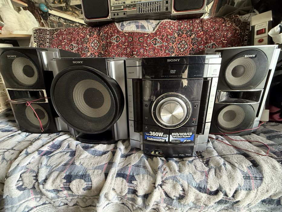 Продается муз центр