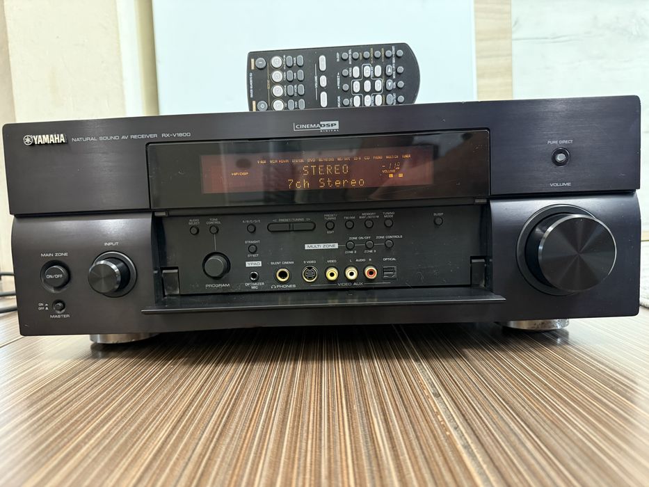 Yamaha RX-V1800 Качествен ресивър