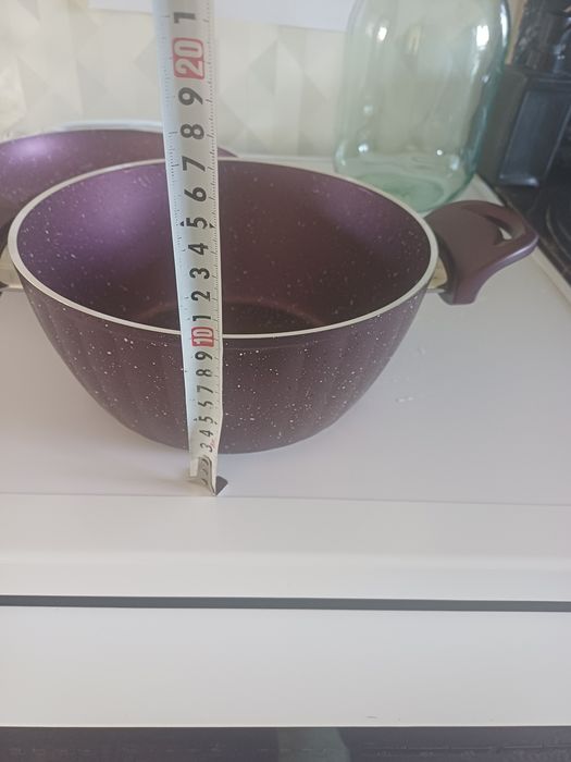 Продам  кастрюлю