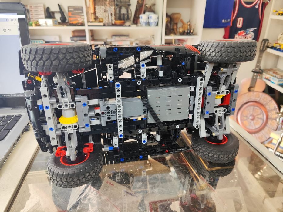 Лего техник 42160 lego audi rs q e-tron 2023 г