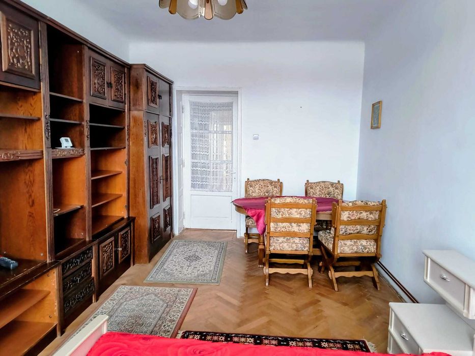 Inchiriez apartament