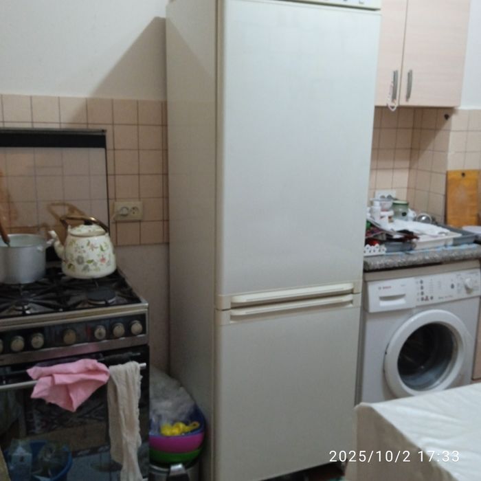 Продам холодильник