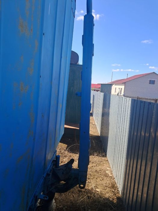 Вогончик военый на колесах