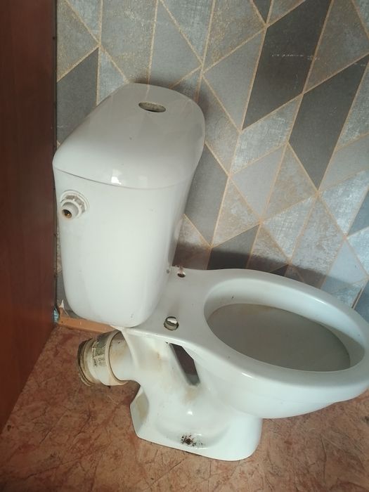 Продам б/у унитаз