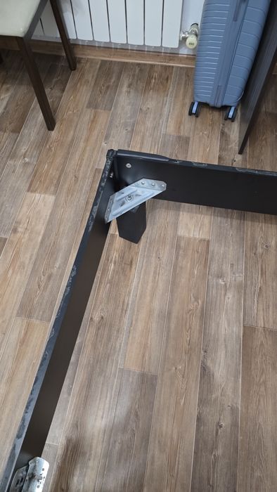 Двуспальная кровать