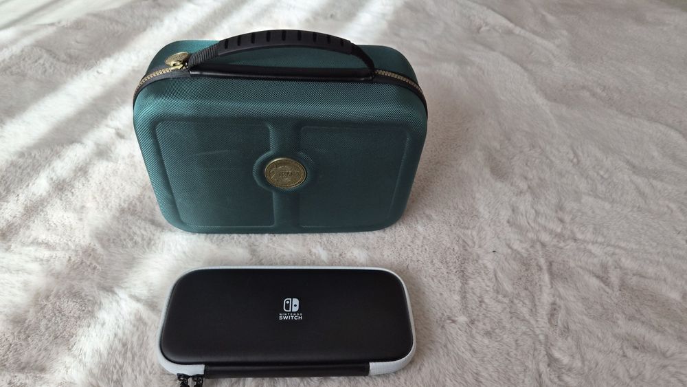 Конзола Nintendo Switch – OLED, Черно-бял с консумативи и Гаранция!