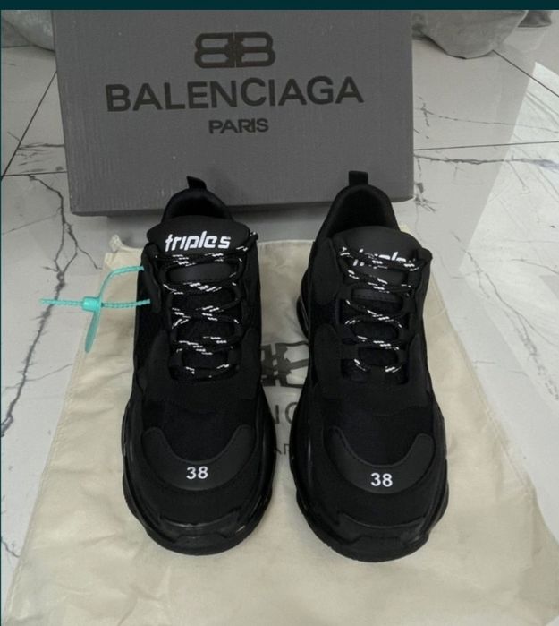 Дамски Balenciaga triple s