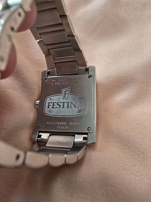 Часовници 1. Festina Multifunction  F16234 / 2.Festina F16290/6