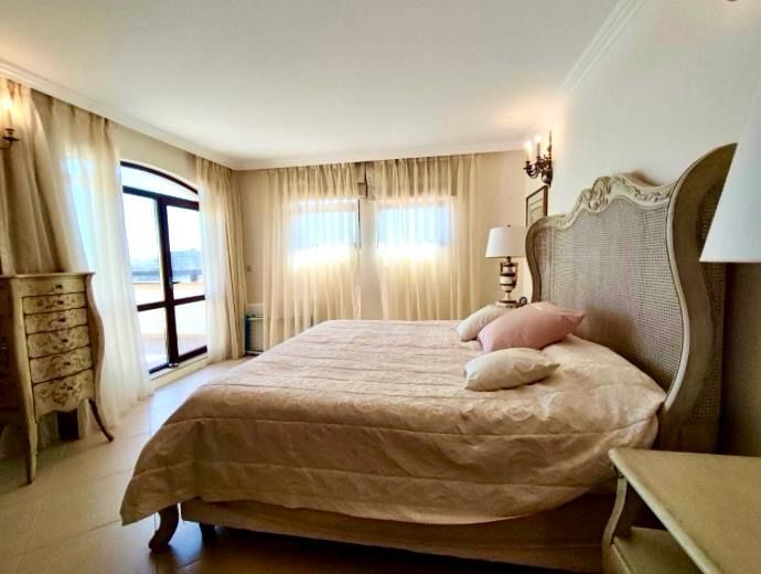 Продава се Многостаен апартамент в с. Лозенец, Област Бургас - 600 кв.м за 950 €/кв.м - Снимка #17