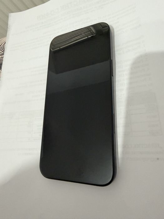 iPhone 16 plus - като нов за Части