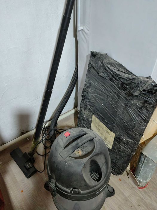 Пылесос моющий рабочий