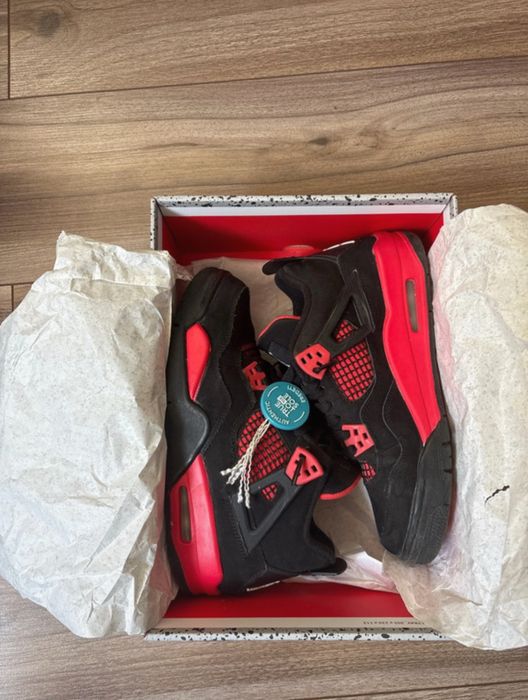 Jordan 4 red thunder original