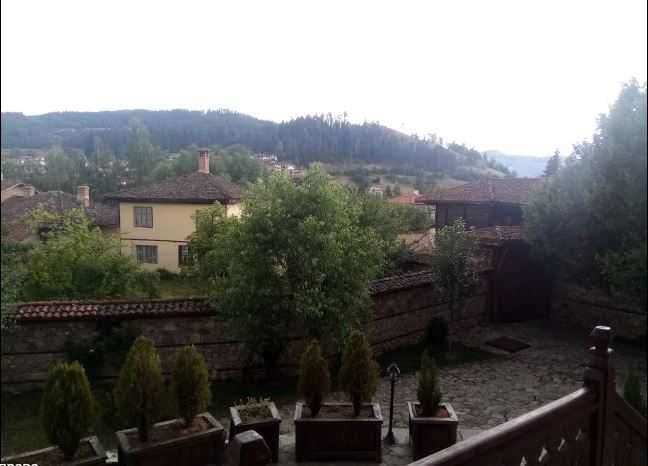 Продава се Хотел в Копривщица - 1000 кв.м за 680 €/кв.м - Снимка #9