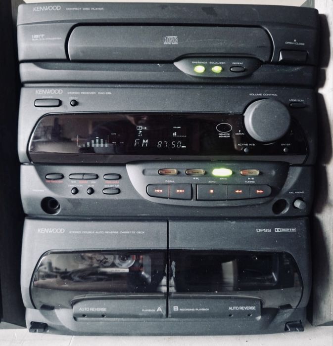Combina kenwood stereo