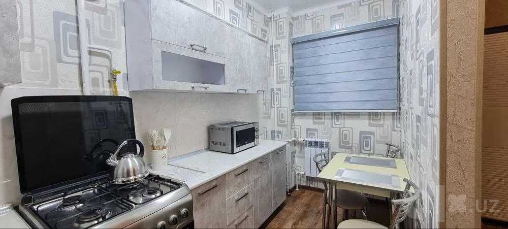 Сдаётся квартира Шахристанский ул Амур Тимур 2-комнат р-н Юнусабадский